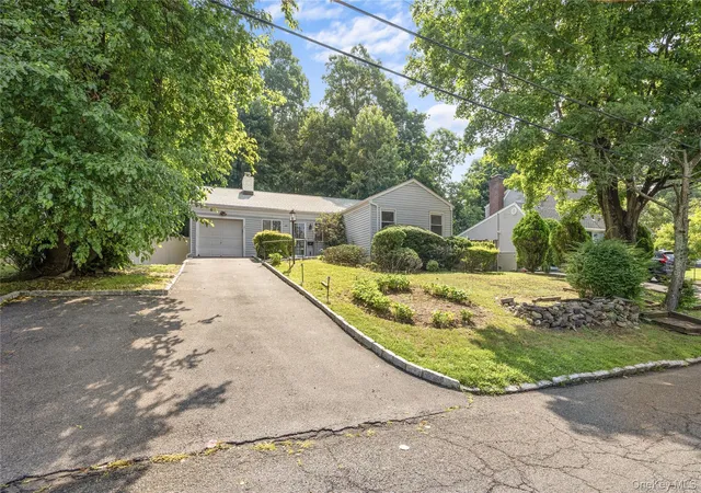 Photo 2 of Sale Pending at 105 Hilltop Rd, Greenburgh, NY 10502 | MLS# 1028939 | Listing updated on 2026-08-09