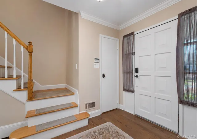 Photo 3 of Sale Pending at 15 Huber Ct, Hempstead, NY 11570 | MLS# 1028944 | Listing updated on 2026-08-29