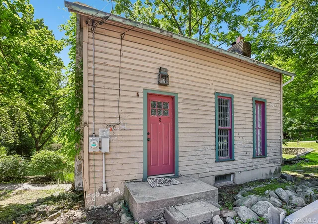 1st image of 8 Reservoir Rd, Stony Point, NY 10980 | MLS# 1028950