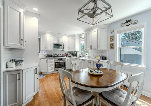 Photo 3 of Sale Pending at 267 Hill St, North Hempstead, NY 11501 | MLS# 1028958 | Listing updated on 2026-08-27