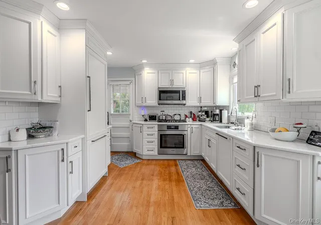 Photo 3 of Sale Pending at 267 Hill St, North Hempstead, NY 11501 | MLS# 1028958 | Listing updated on 2026-08-27