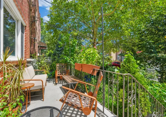 Listing Photo 5 - Condo for sale in building located at 2358 23rd St, New York, NY 11105