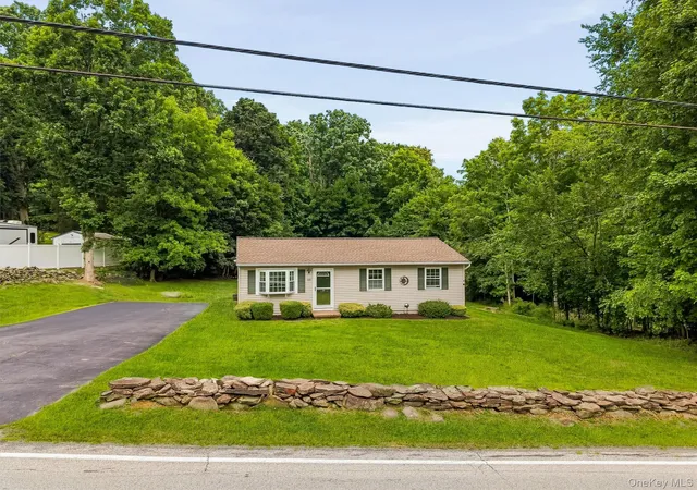 2nd image of 135 Weyants Ln, Newburgh (town), NY 12550 | MLS# 1028975
