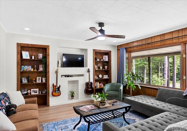 Photo 3 of Single family home for sale at 24 Alpine Dr, Round Top, NY 12473 | MLS# 1028987 | Listing updated on 2026-08-27