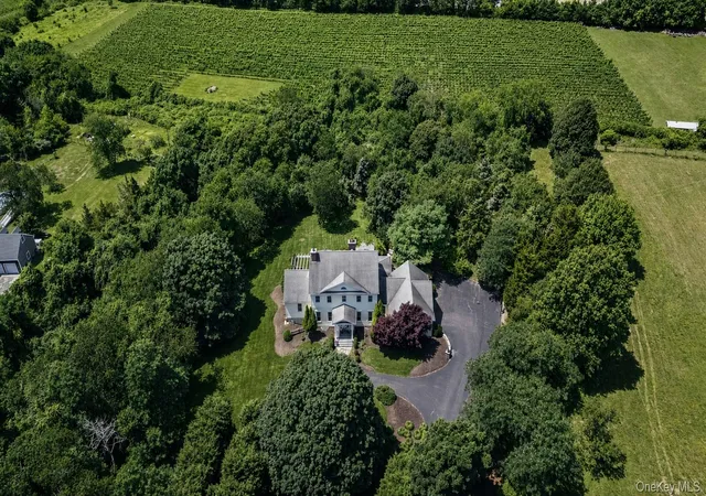 1st image of 1492 Skunk Ln, Southold, NY 11935 | MLS# 1028997