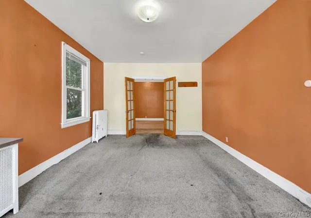 Listing Photo 5 - Condo for sale in building located at 1089 Mile Sq Rd, Yonkers, NY 10704
