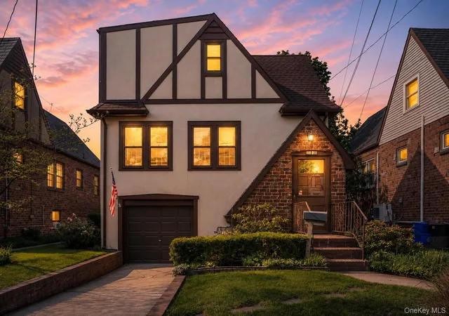 Photo 1 of Sale Pending at 32 E Atlantic Ave, Oceanside, NY 11572 | MLS# 1029020 | Listing updated on 2026-08-18