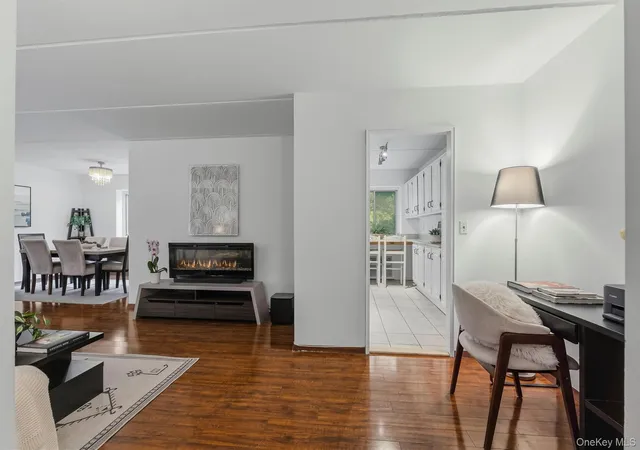Listing Photo 4 - Condo for sale in building located at 412 Benedict Ave, Greenburgh, NY 10591 - Unit #3B