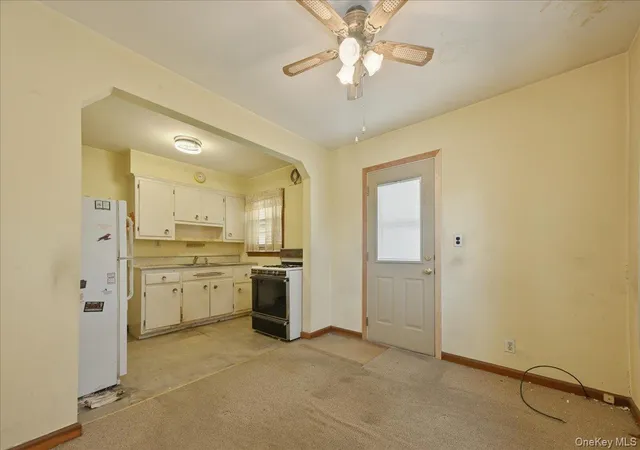 5th image of 27 Plymouth Ave, North Hempstead, NY 11501 | MLS# 1029035
