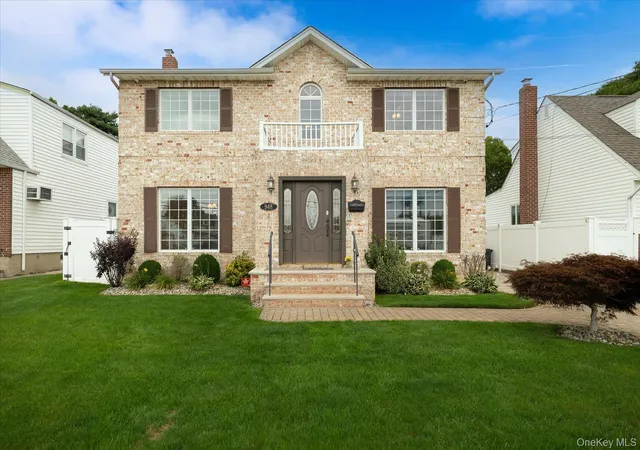 Photo 1 of Sale Pending at 948 Cathedral Ave, Hempstead, NY 11010 | MLS# 1029039 | Listing updated on 2026-08-11