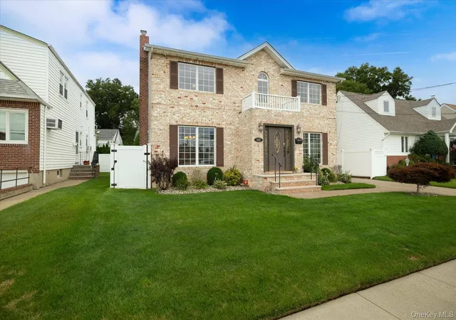 Photo 2 of Sale Pending at 948 Cathedral Ave, Hempstead, NY 11010 | MLS# 1029039 | Listing updated on 2026-08-11
