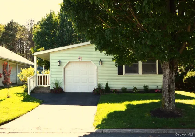 2nd image of 105 W Village Cir #105, Brookhaven, NY 11949 | MLS# 1029061