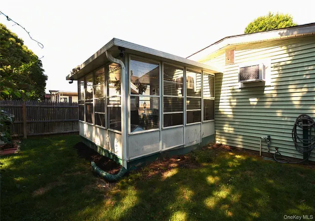 2nd image of 105 W Vlg Cir, Brookhaven, NY 11949