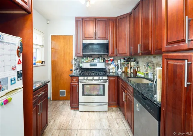 Photo 3 of Single family home for sale at 4724 168th Street, New York, NY 11358 | MLS# 1029076 | Listing updated on 2026-09-15