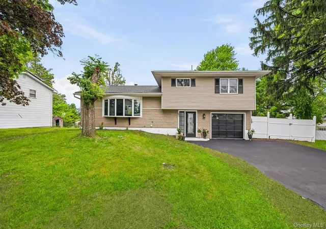 2nd image of 21 Manhattan Ave #19, Middletown, NY 10940 | MLS# 1029090