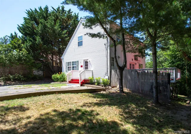Photo 2 of Sale Pending at 32 Birch Ct, Riverhead, NY 11901 | MLS# 1029093 | Listing updated on 2026-08-27