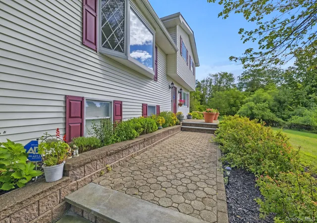 Photo 3 of Single family home for sale at 190 Ridge Rd, Highland Mills, NY 10930 | MLS# 1029095 | Listing updated on 2026-08-09