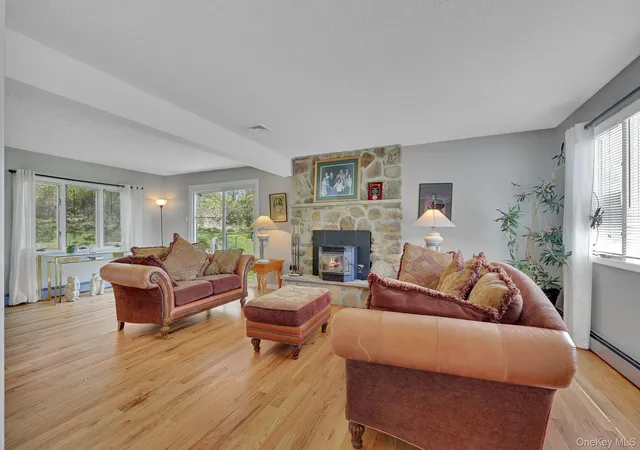 Photo 5 of Single family home for sale at 190 Ridge Rd, Highland Mills, NY 10930 | MLS# 1029095 | Listing updated on 2026-08-09
