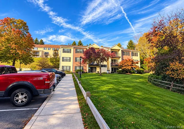Condo for sale at 41 Huntington Cir #41, Peekskill, NY 10566 | MLS# 1029107