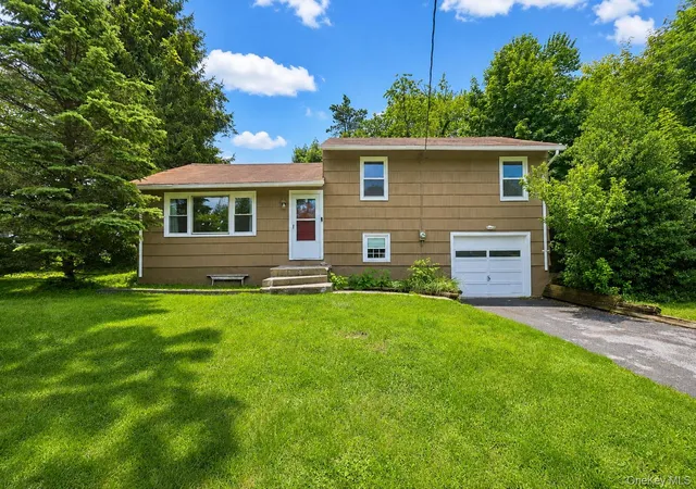 Photo 1 of Sale Pending at 26 Willow Pl, Middletown, NY 10940 | MLS# 1029110 | Listing updated on 2026-08-31