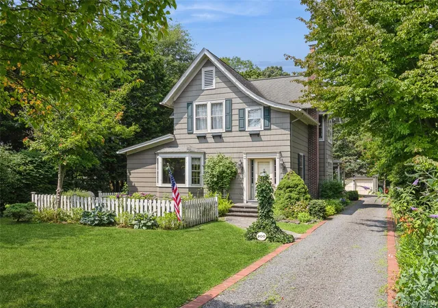 Photo 1 of Single family home for sale at 200 Greene Ave, Islip, NY 11782 | MLS# 1029167 | Listing updated on 2026-08-09
