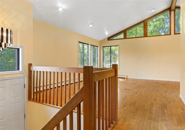 Photo 3 of Sale Pending at 2 Mountain View Ct, Haverstraw, NY 10970 | MLS# 1029176 | Listing updated on 2026-08-27