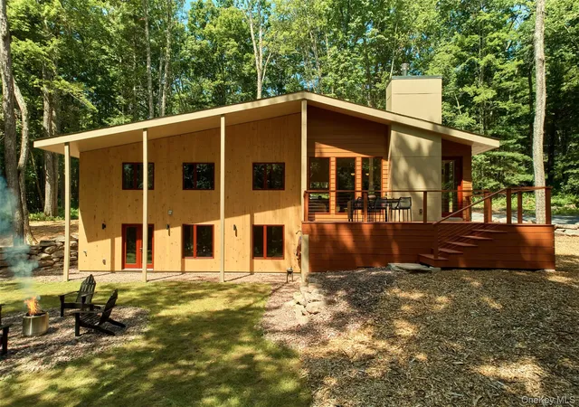 Photo 1 of Single family home for sale at 167 Timber Lake Dr, Highland, NY 12732 | MLS# 1029181 | Listing updated on 2026-09-26