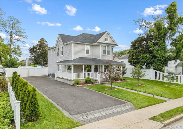 Photo 1 of Single family home for sale at 81 Pearsall Ave, Freeport, NY 11520 | MLS# 1029182 | Listing updated on 2026-08-18