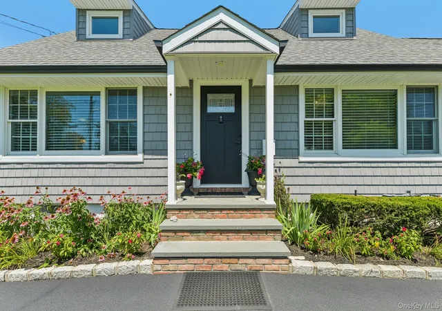 Photo 3 of Sale Pending at 49 Eugene Dr, Smithtown, NY 11754 | MLS# 1029185 | Listing updated on 2026-08-25