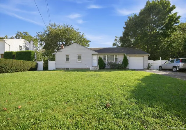 Single family home for sale at 182 New York Ave, Islip, NY 11706 | MLS# 1029207