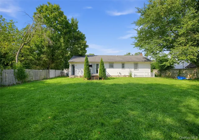 Photo 32 of Single family home for sale at 182 New York Ave, Islip, NY 11706 | MLS# 1029207 | Listing updated on 2026-10-05