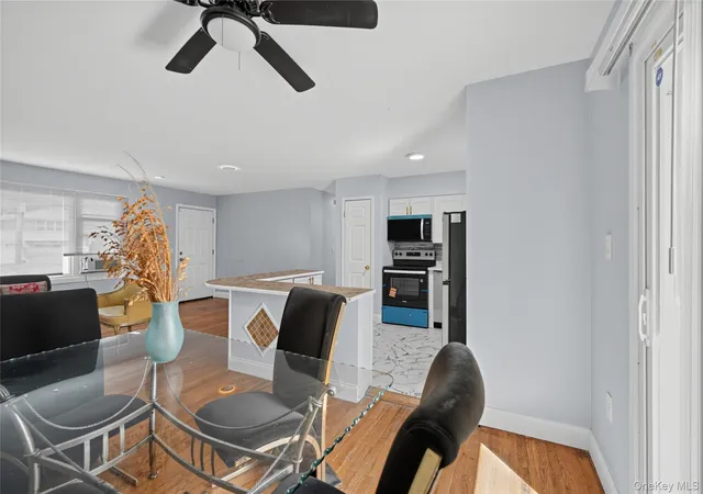 Photo 3 of Single family home for sale at 182 New York Ave, Islip, NY 11706 | MLS# 1029207 | Listing updated on 2026-10-05