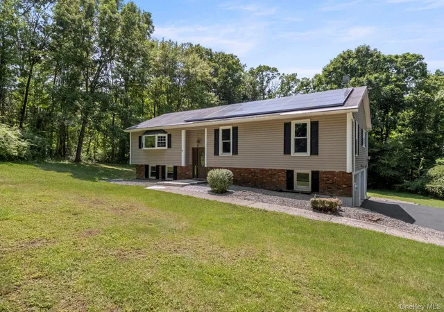 Photo 2 of Sale Pending at 35 Penaluna Rd, Monroe, NY 10950 | MLS# 1029220 | Listing updated on 2026-09-30