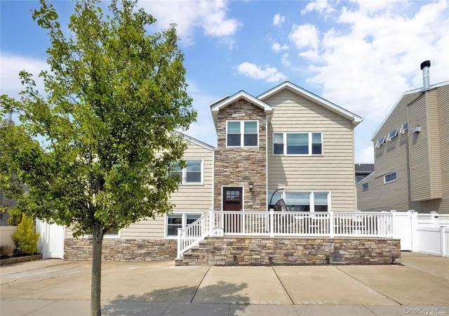 Photo 1 of Single family home for sale at 81 Barnes St, Long Beach, NY 11561 | MLS# 1029236 | Listing updated on 2026-09-06