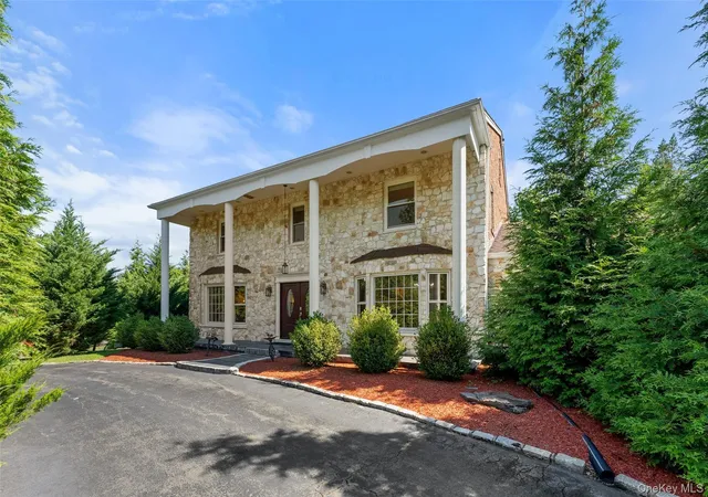 Photo 3 of Single family home for sale at 3 Tor Ter, New City, NY 10956 | MLS# 1029240 | Listing updated on 2026-07-24