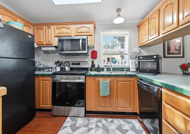 Photo 3 of Manufactured home for sale at 37 Hubbard Ave #84, Riverhead, NY 11901 | MLS# 1029283 | Listing updated on 2026-10-07