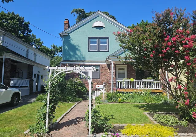 Photo 1 of Sale Pending at 48 Hillview Ave, North Hempstead, NY 11050 | MLS# 1029287 | Listing updated on 2026-08-03