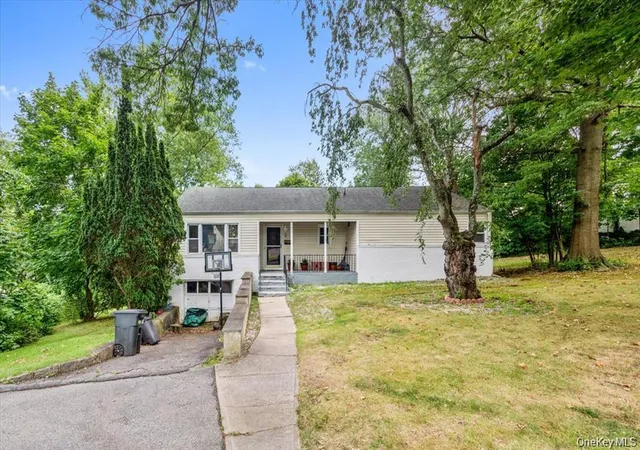Photo 1 of Single family home for sale at 101 Cresthill Rd, Yonkers, NY 10710 | MLS# 1029304 | Listing updated on 2026-07-25