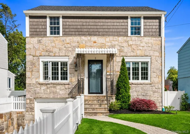 1st image of 2 Meadow Ln, New Rochelle, NY 10805 | MLS# 1029310