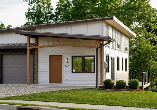 2nd image of 10 A Cooper St, New Paltz, NY 12561 | MLS# 1029315