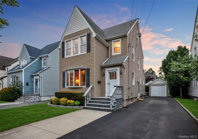 1st image of 29 Jackson Rd, Hempstead, NY 11581 | MLS# 1029322