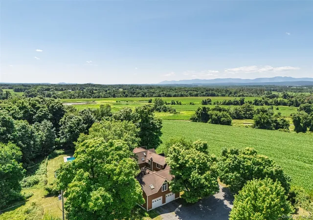 1st image of 9 Breezy Ridge Rd, Kinderhook, NY 12106 | MLS# 1029326
