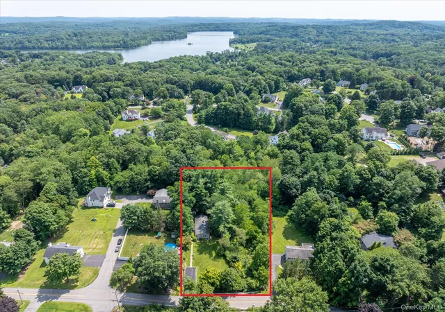 Photo 3 of Sale Pending at 12 Lakeview Dr, Somers, NY 10598 | MLS# 1029333 | Listing updated on 2026-09-22