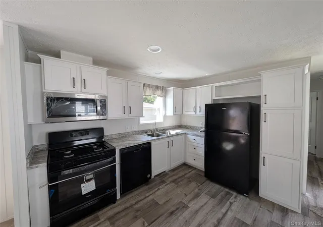 Photo 3 of Sale Pending at 11 Square Hl Rd #27, New Windsor, NY 12553 | MLS# 1029336 | Listing updated on 2026-09-17