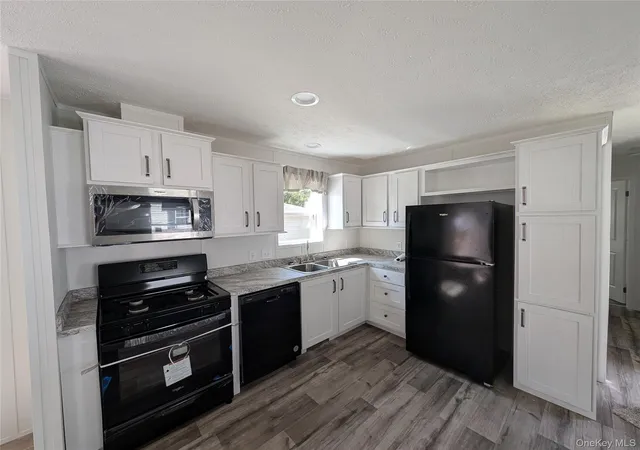 Photo 3 of Sale Pending at 11 Square Hl Rd #27, New Windsor, NY 12553 | MLS# 1029336 | Listing updated on 2026-09-17