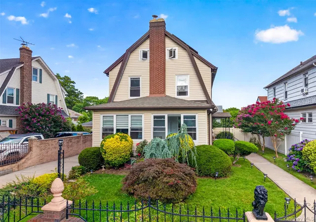 Photo 3 of Single family home for sale at 3569 161st Street, Flushing, NY 11358 | MLS# 1029357 | Listing updated on 2026-07-24