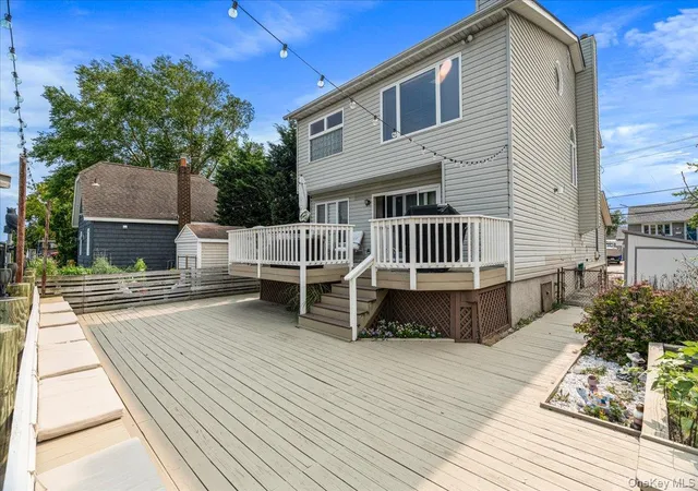 Photo 3 of Single family home for sale at 117 Gordon Pl, Freeport, NY 11520 | MLS# 1029360 | Listing updated on 2026-08-29
