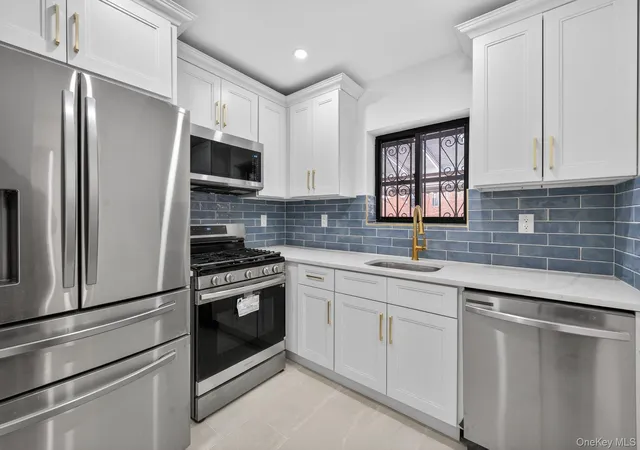 Photo 3 of Sale Pending at 186 14 121st Avenue, New York, NY 11412 | MLS# 1029369 | Listing updated on 2026-08-06