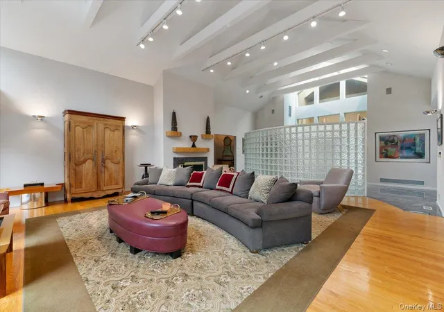 Photo 3 of Single family home for sale at 24 Emerson Rd, Glen Head, NY 11545 | MLS# 1029380 | Listing updated on 2026-07-24