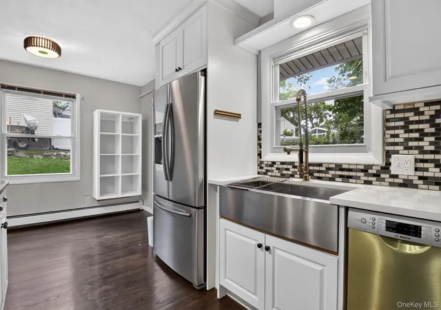 Photo 3 of Single family home for sale at 30 Chestnut Ave, Middletown, NY 10940 | MLS# 1029395 | Listing updated on 2026-08-07